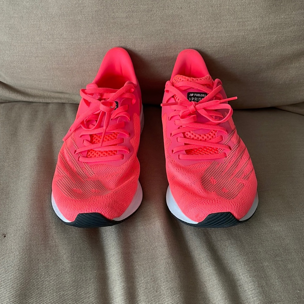 New Balance FuelCell Prism
